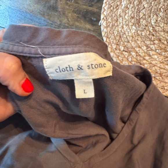 Anthropologie cloth & stone size large v neck blouse - Picture 3 of 3